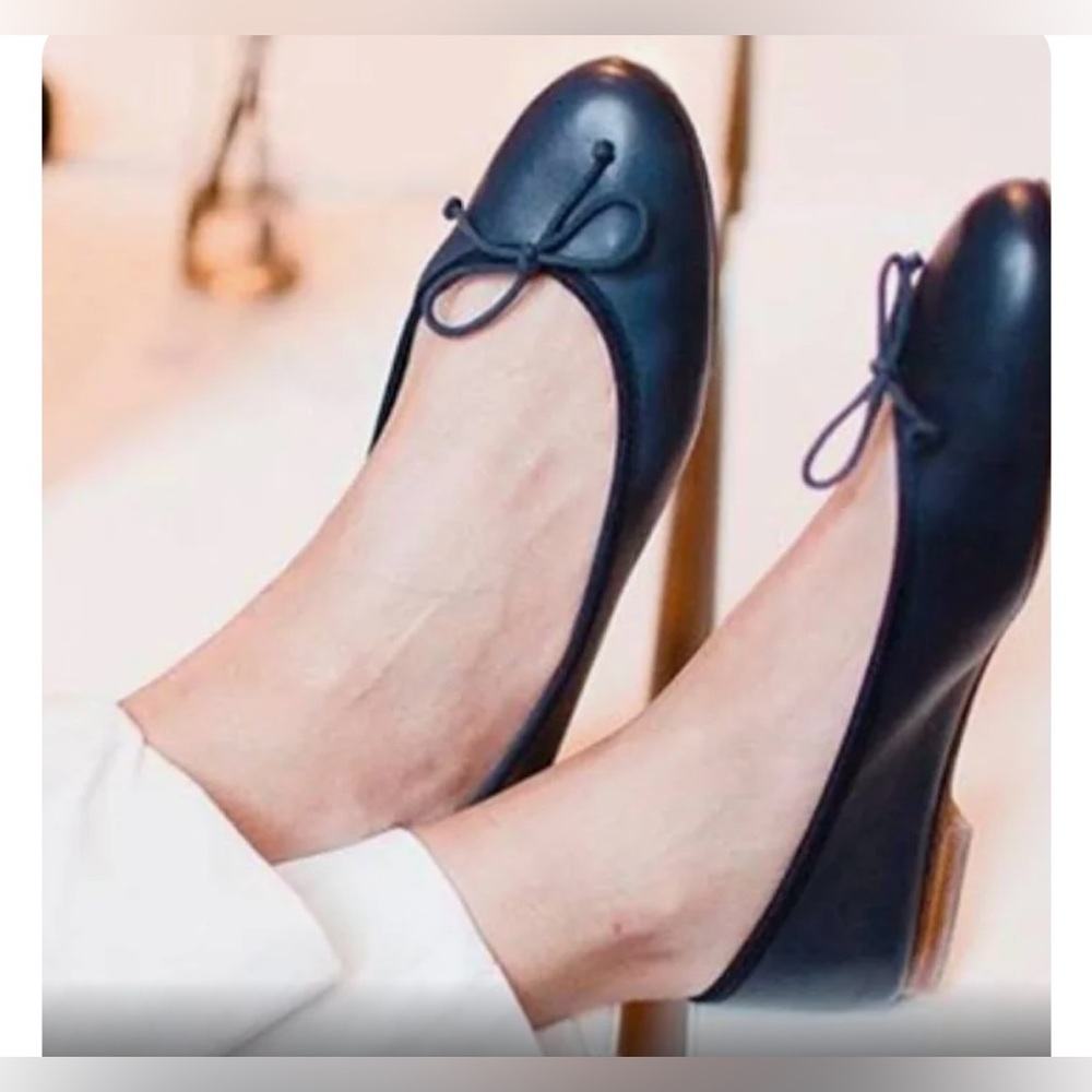 Margaux The Demi in Navy, 39 Wide